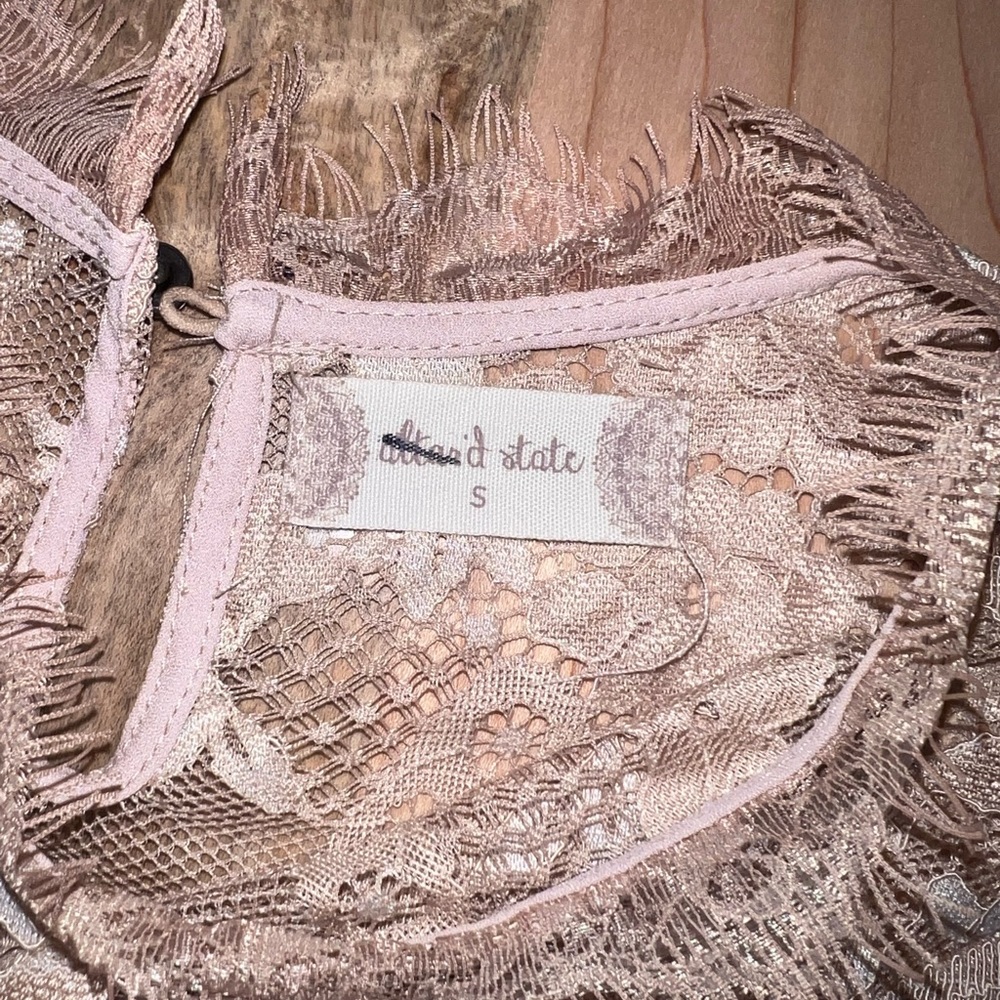 Altar’s State Lace Tank - Picture 6 of 10
